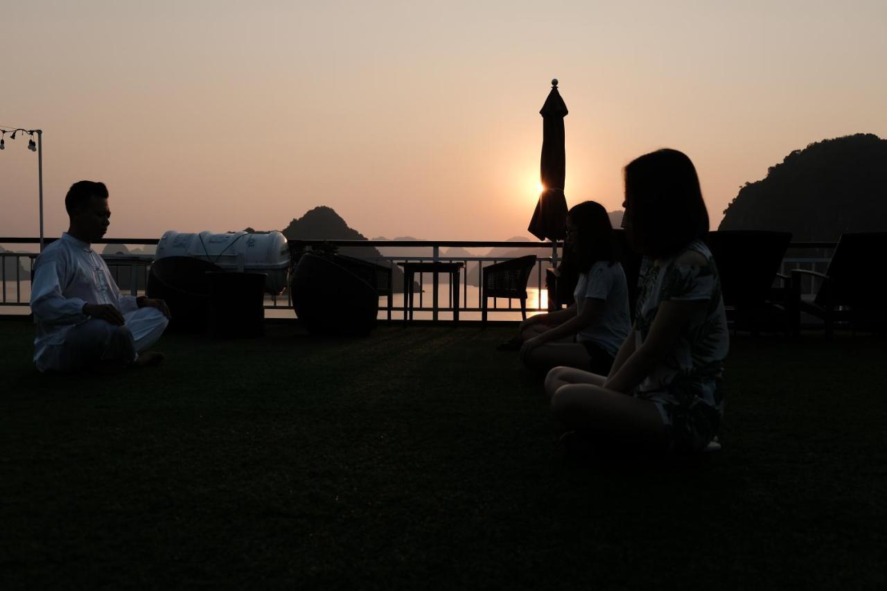 Dora Cruise By Hag Hotel Ha Long Buitenkant foto