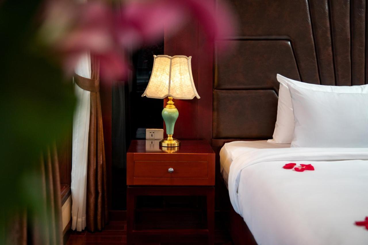 Dora Cruise By Hag Hotel Ha Long Buitenkant foto